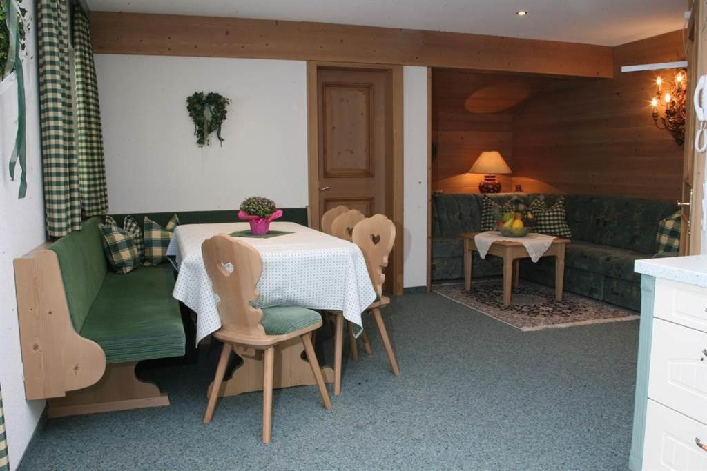 Landhaus Heidi Partenen Esterno foto